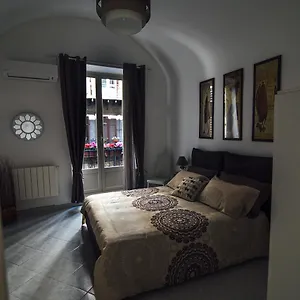 via-vittorio-emanuele-apartment.palermohotels.org/